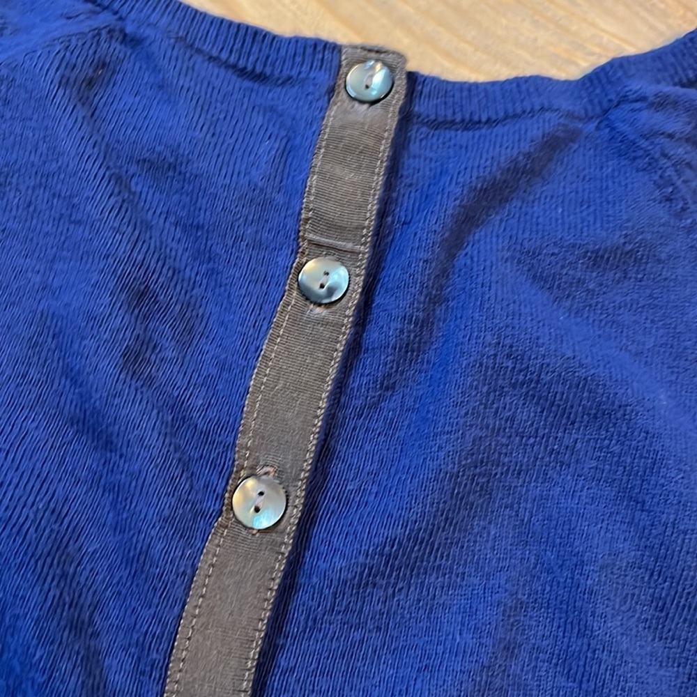 Boden button back blue sweater - Picture 3 of 5